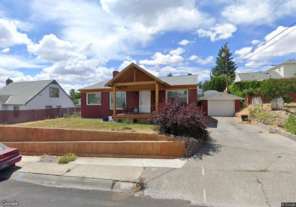 633 NW 9th St, Pendleton, OR 97801 - photo 1