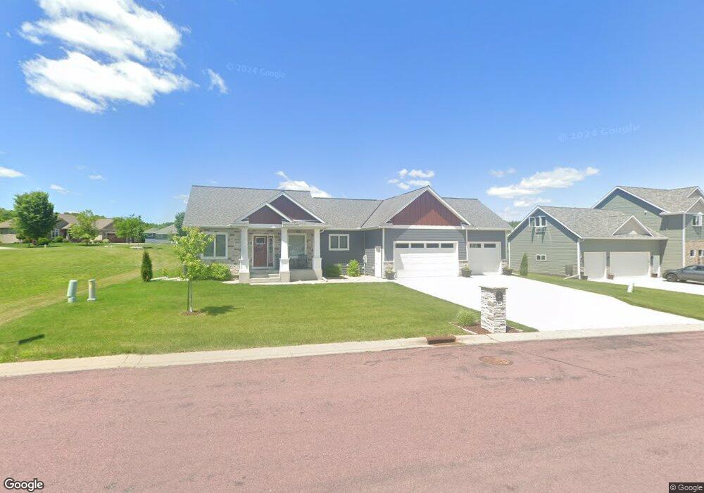 112 S Brook Way, Mankato, MN - photo 1