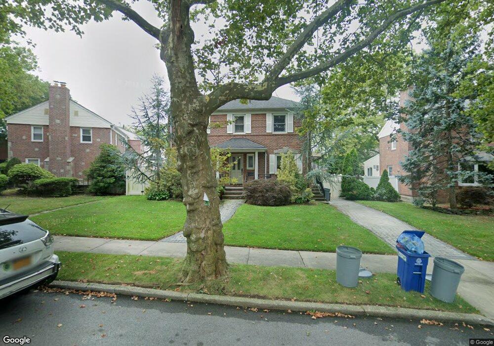 8230 192nd St, Hollis, NY 11423 - photo 1