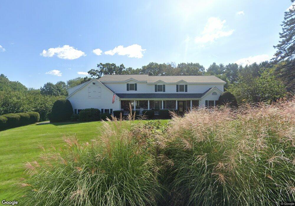 10 Apache Ave, Andover, MA 01810 - photo 1