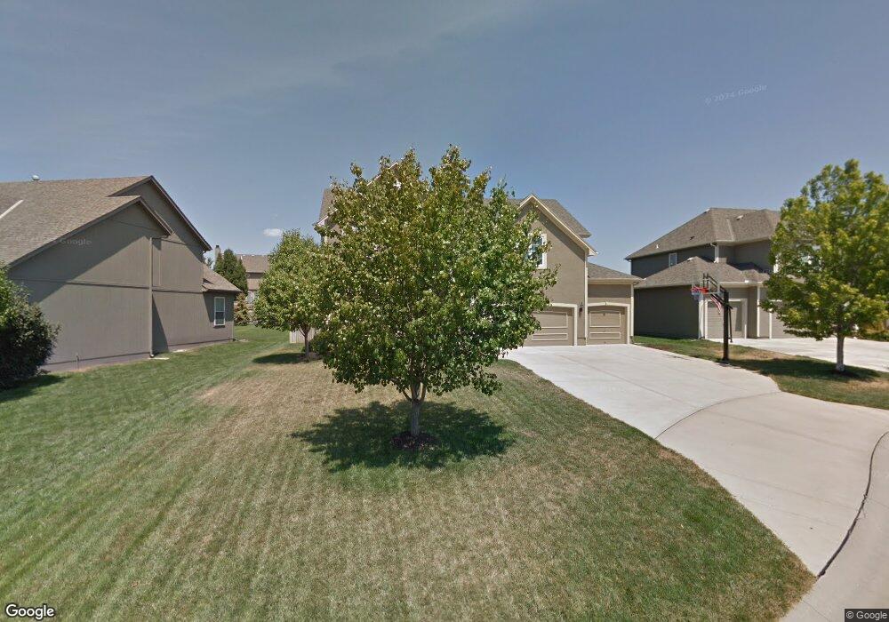 21906 W 57th Terrace, Shawnee, KS 66226 - photo 1