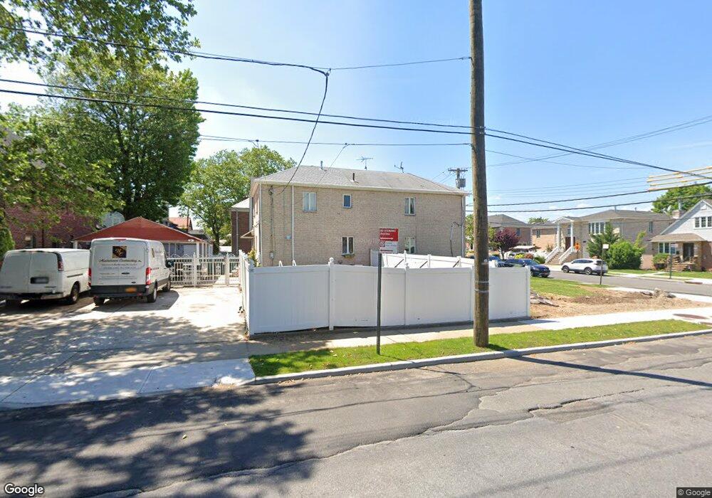 3302 Utopia Pkwy, Flushing, NY 11358 - photo 1