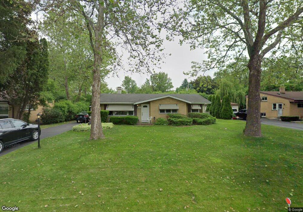 2296 Theda Ln, Rolling Meadows, IL 60008 - photo 1