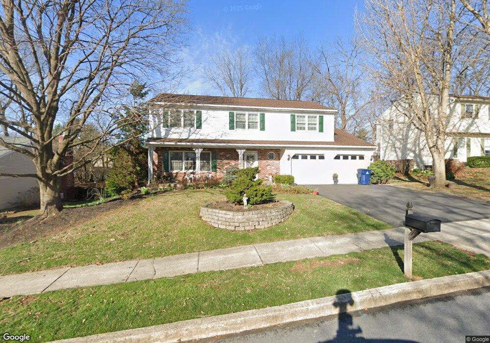 904 Oak Ln, Reading, PA 19610 - photo 1