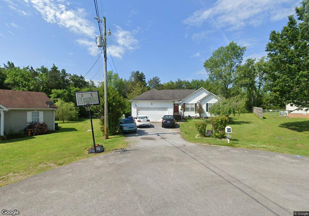 304 Russell St, Shelbyville, TN 37160 - photo 1