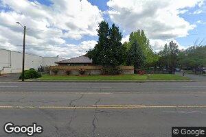 17538 NE Halsey St, Portland, OR 97230