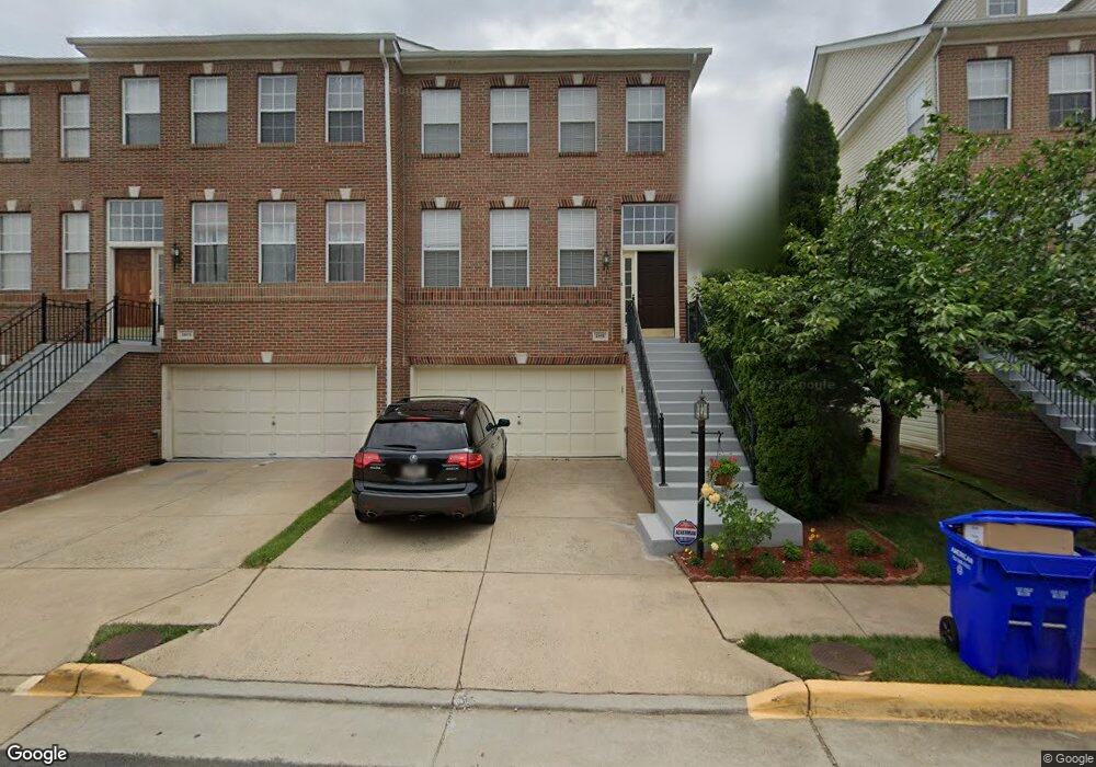 2615 Tarleton Corner Dr, Herndon, VA 20171 - photo 1
