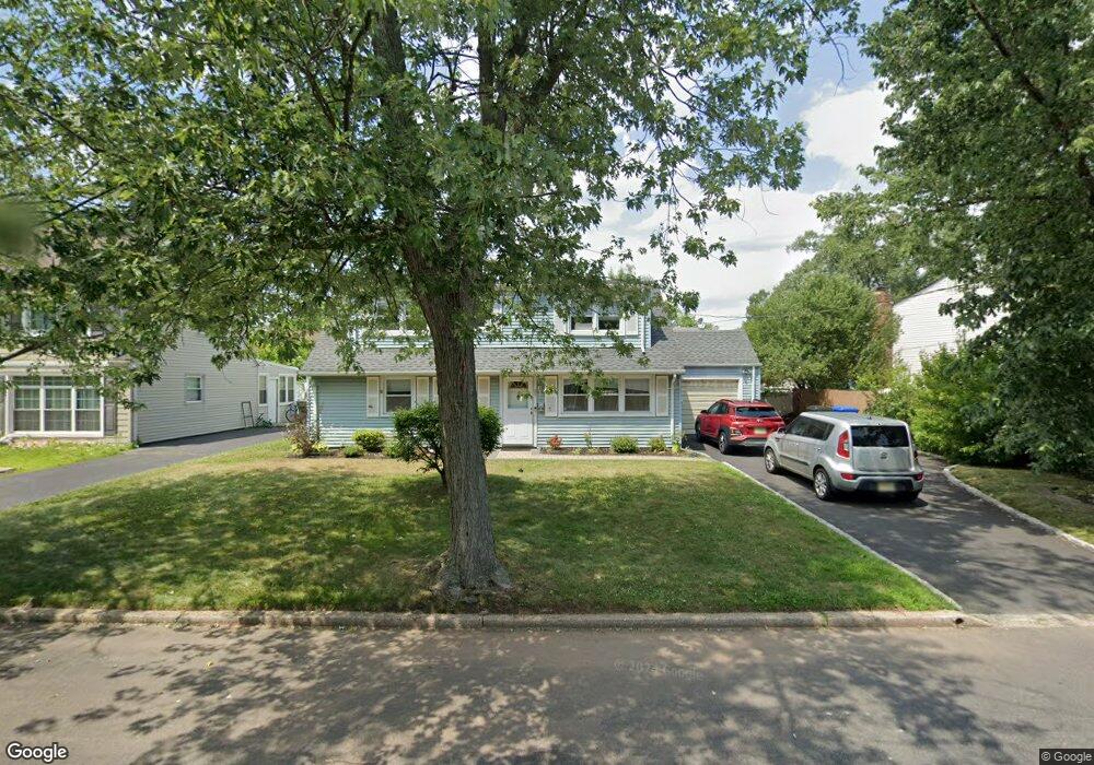 27 W Louis Place, Iselin, NJ 08830 - photo 1