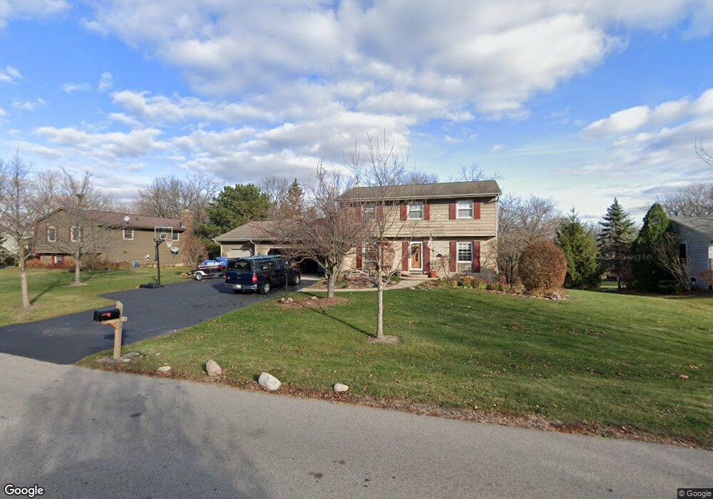 1305 Cardinal Dr, Algonquin, IL 60102 - photo 1