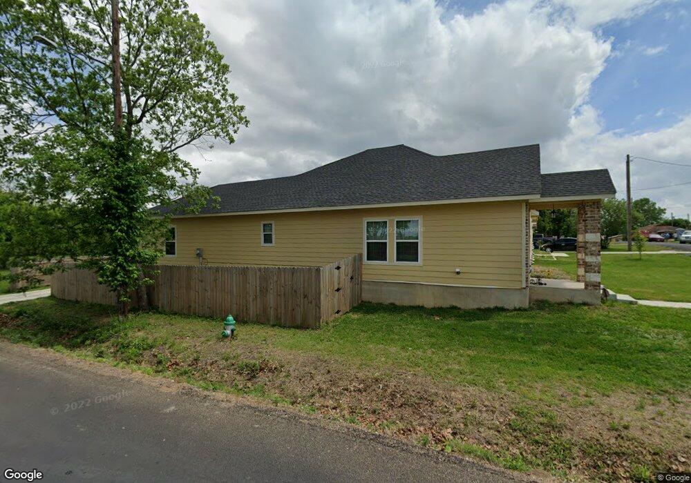 1510 Daffan Ave, Ennis, TX 75119 - photo 1