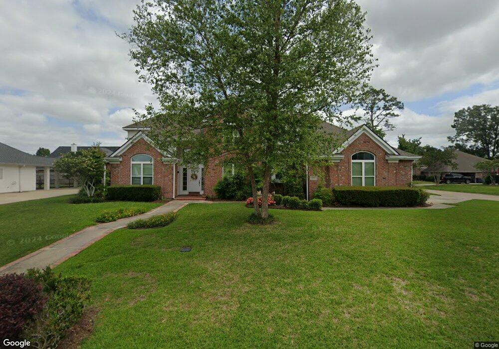 4215 W Jevon Ln, Lake Charles, LA 70605 - photo 1