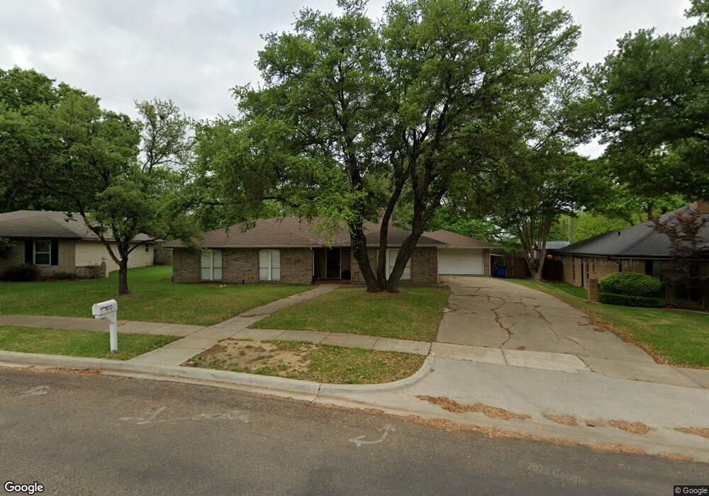 1313 Mount Vernon St, Ennis, TX 75119 - photo 1