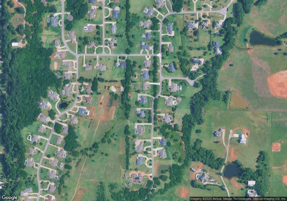 105 S Olde Bridge Rd, Moore, OK 73160 - photo 1