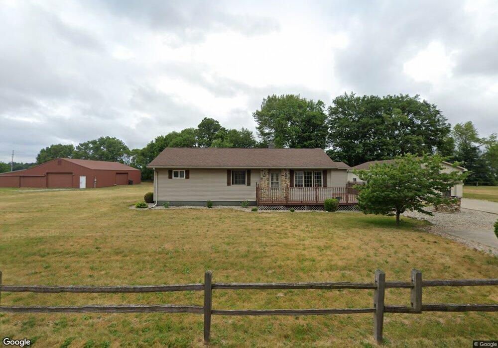 607 W Railroad St, Hamlet, IN 46532 - photo 1