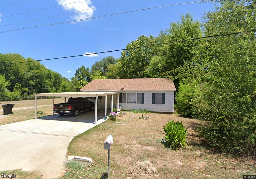 1114 N 10th St, Longview, TX 75601 - photo 1