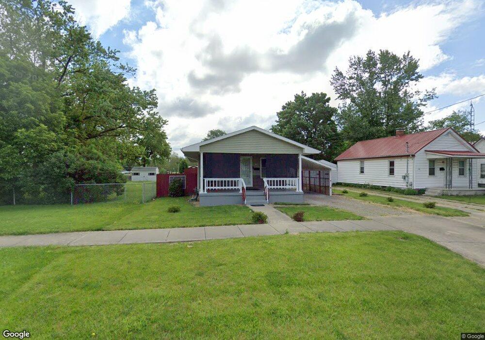 212 N 6th St, Mattoon, IL 61938 - photo 1