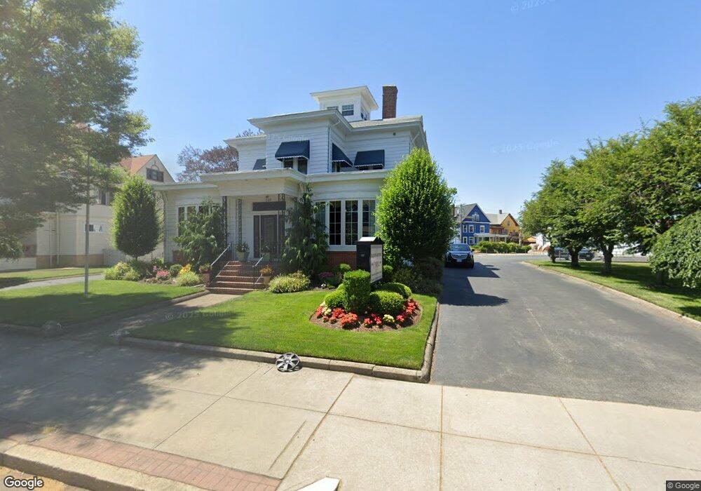 220 Cottage St, Pawtucket, RI 02860 - photo 1