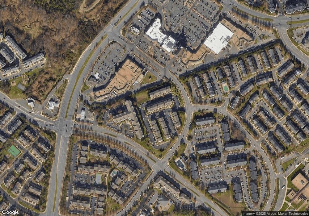 13390 Spofford Rd unit 304, Herndon, VA 20171 - photo 1