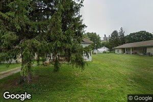 104 N Maple St, Chestnut, IL 62518