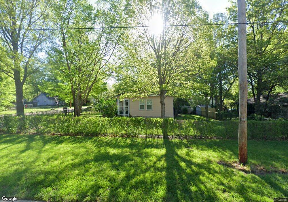 740 SW Watson Ave, Topeka, KS 66606 - photo 1