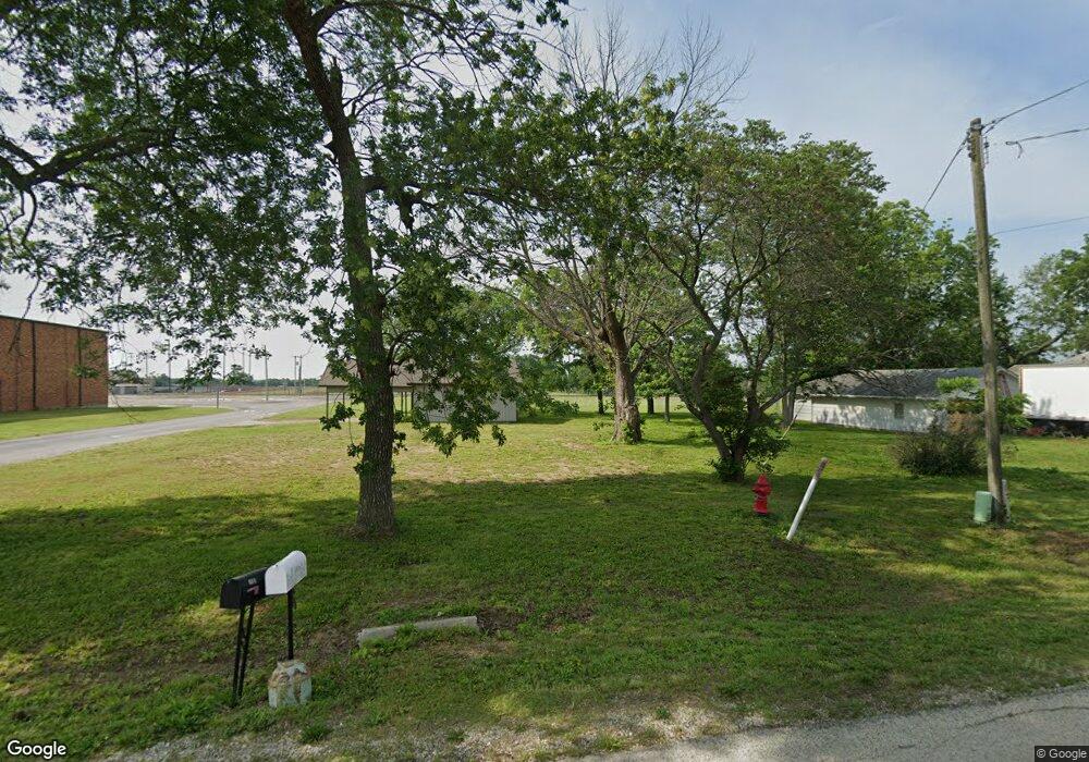 812 E 7th St, Altamont, KS 67330 - photo 1