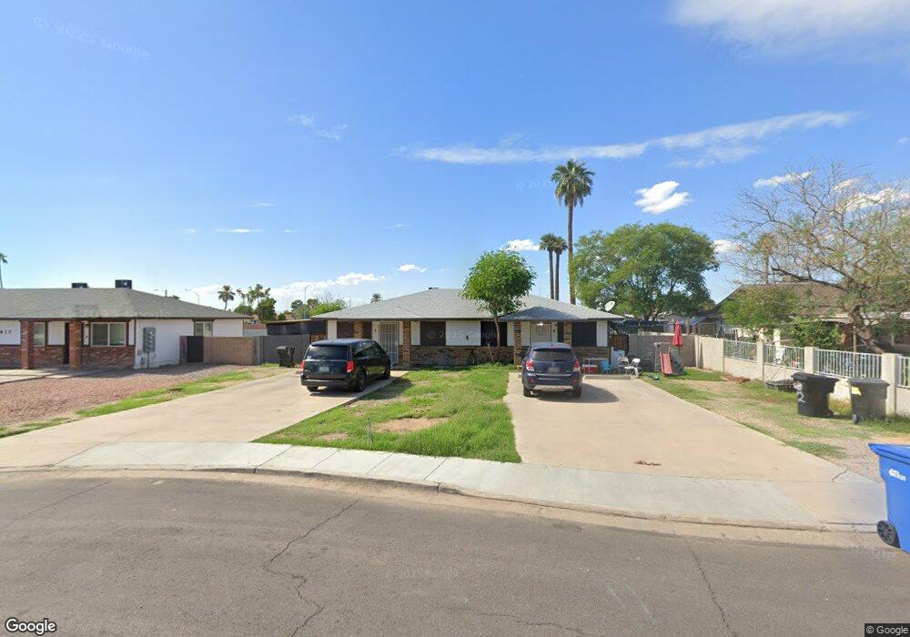 610 S Udall unit 2, Mesa, AZ 85204 - photo 1