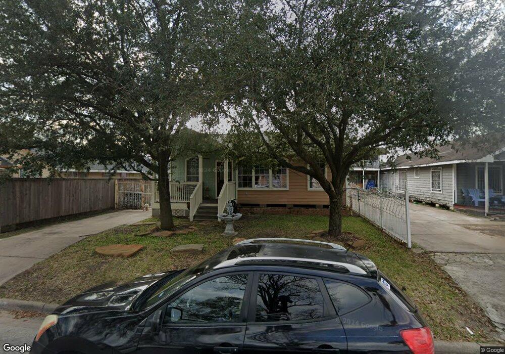 4603 Billingsley St, Houston, TX 77009 - photo 1