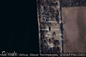 18716 River Rd N, Cordova, IL 61242