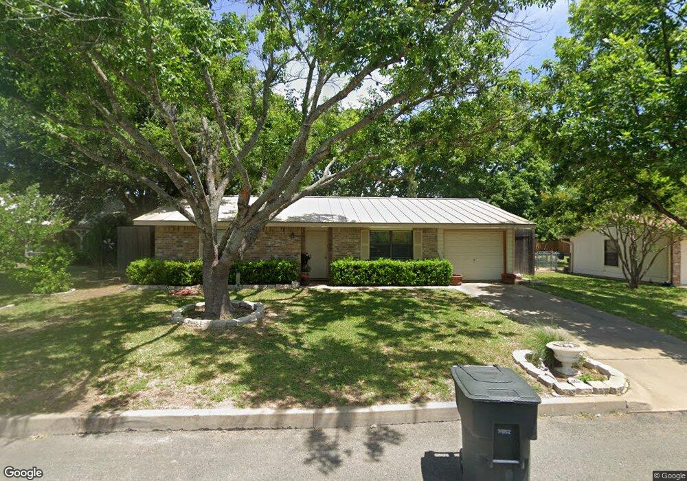 608 Town Creek Ct, Fredericksburg, TX 78624 - photo 1