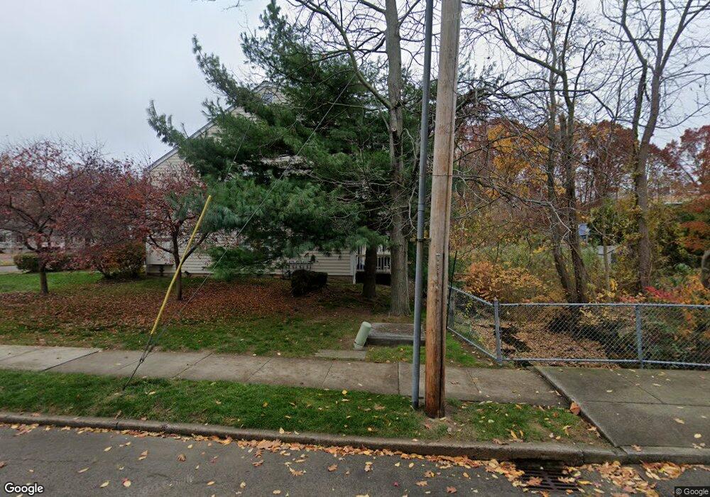 56 Janet Cir unit 6, Bridgeport, CT 06606 - photo 1