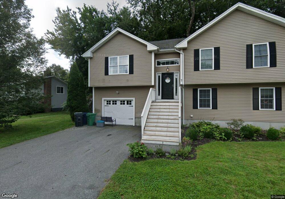 9 Mcgarry Ave, Warwick, RI 02889 - photo 1