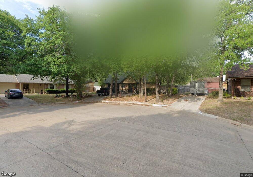 809 Red Oak Ct, Azle, TX 76020 - photo 1