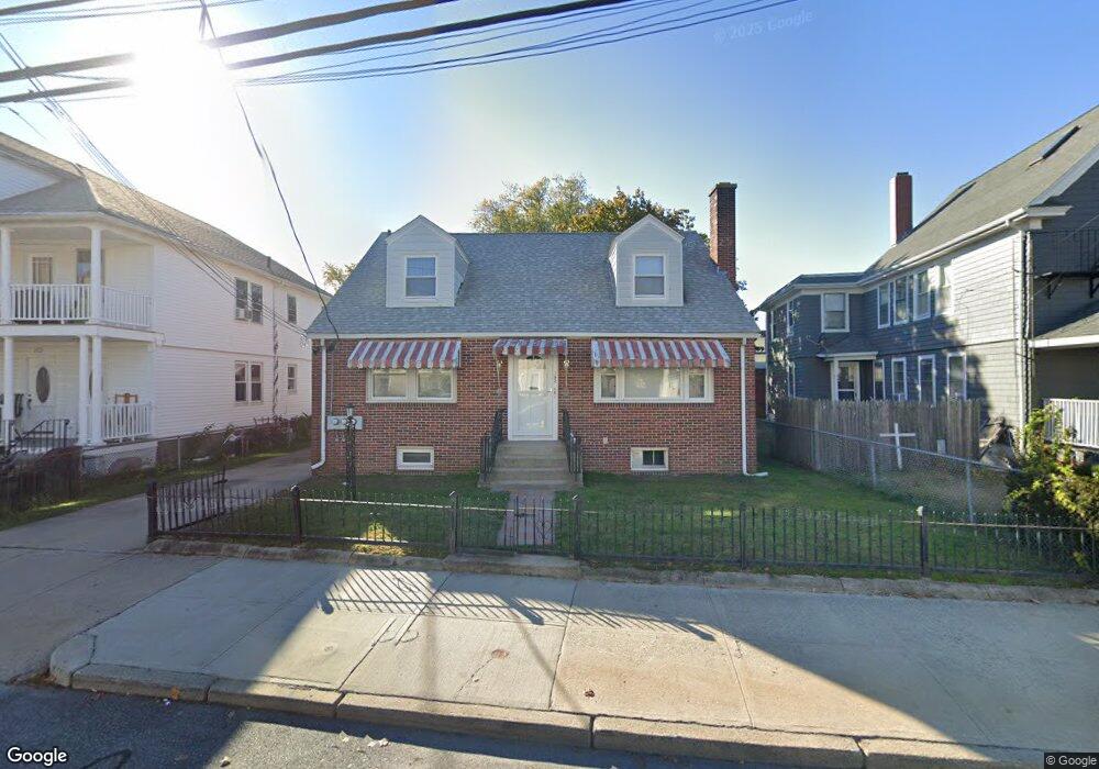 362 Smithfield Ave, Pawtucket, RI 02860 - photo 1