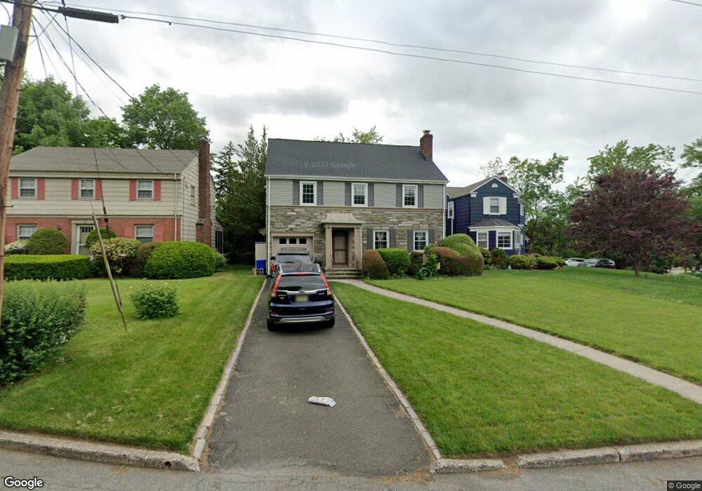 14 Reeve Cir, Millburn, NJ 07041 - photo 1