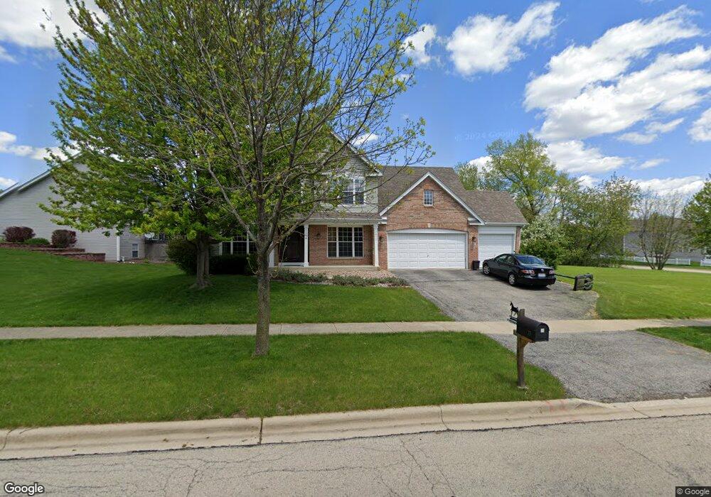 33 White Oak Dr, North Aurora, IL 60542 - photo 1