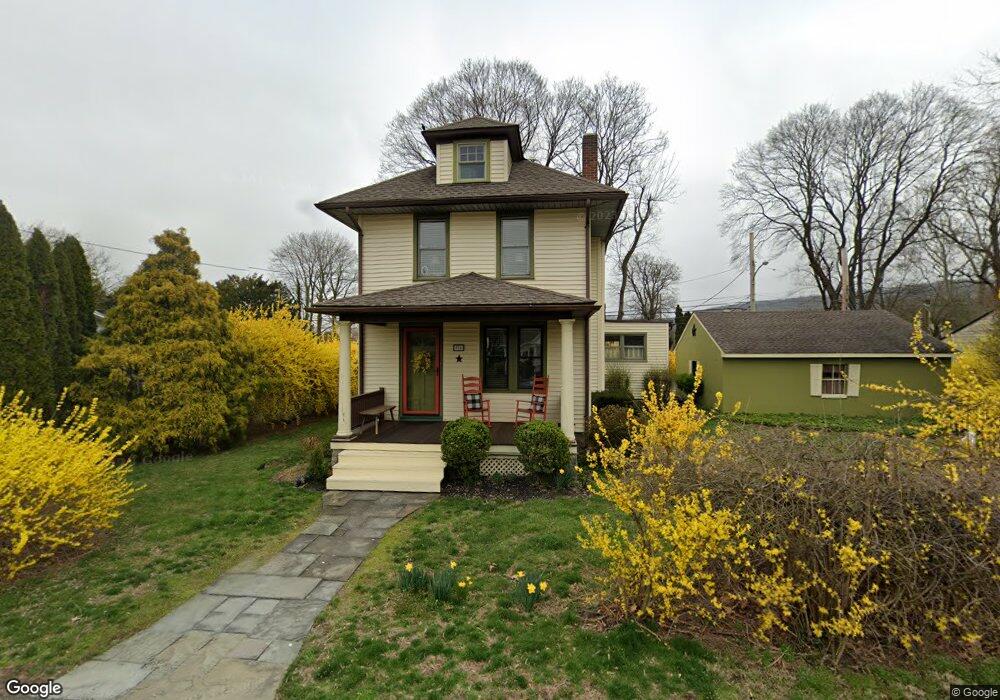 736 Edgewood Rd, Riegelsville, PA 18077 - photo 1