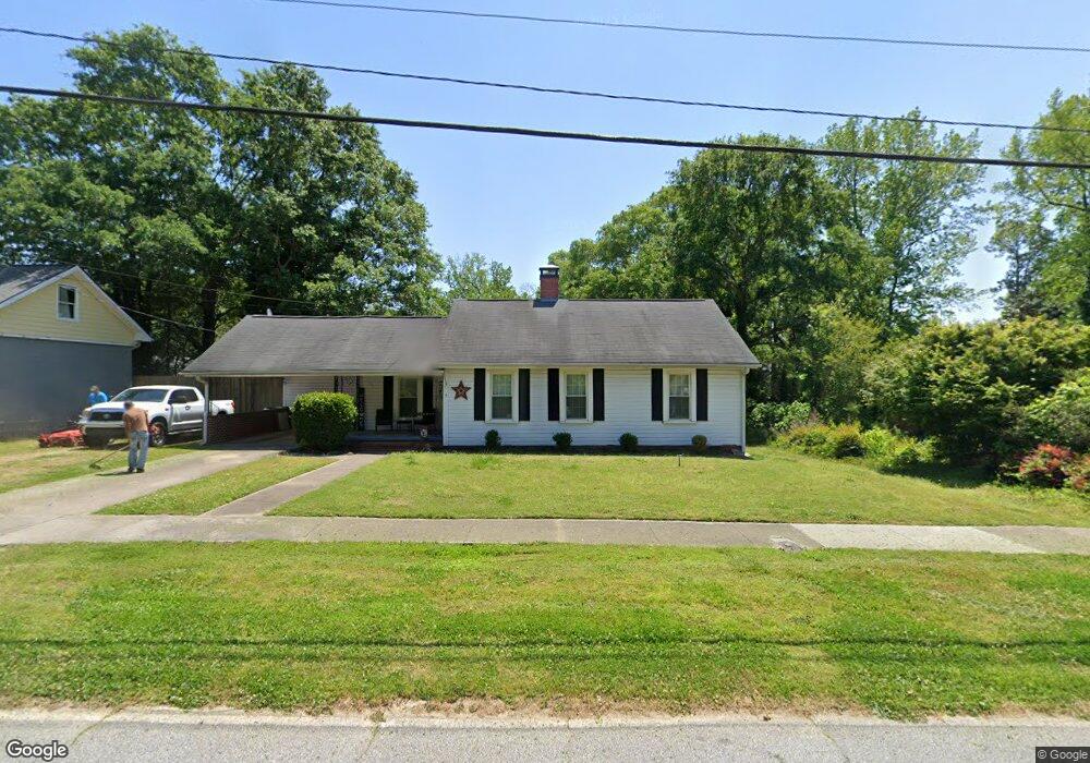 279 3rd Ave, Winder, GA 30680 - photo 1