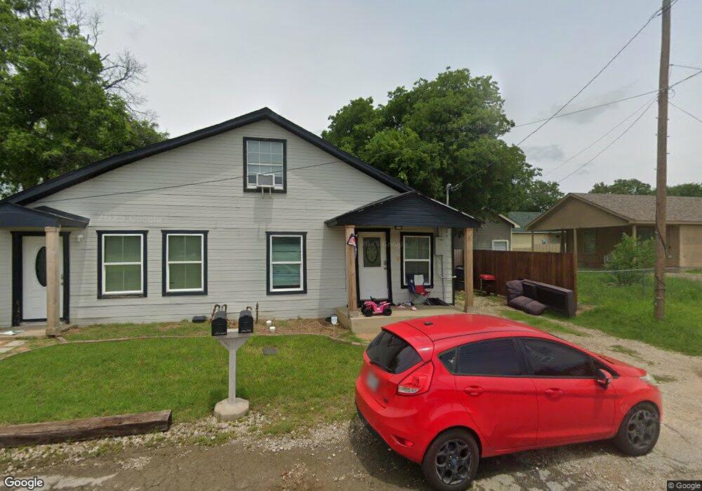 203 Park St, Cleburne, TX 76031 - photo 1