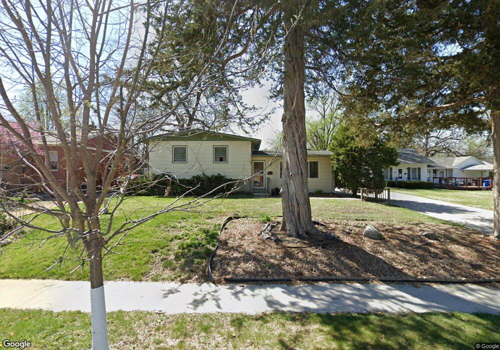 2310 37th St, Des Moines, IA 50310 - photo 1