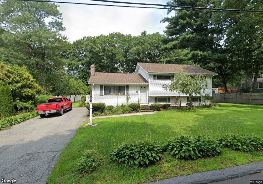 11 Hemlock Ln, Burlington, MA 01803 - photo 1