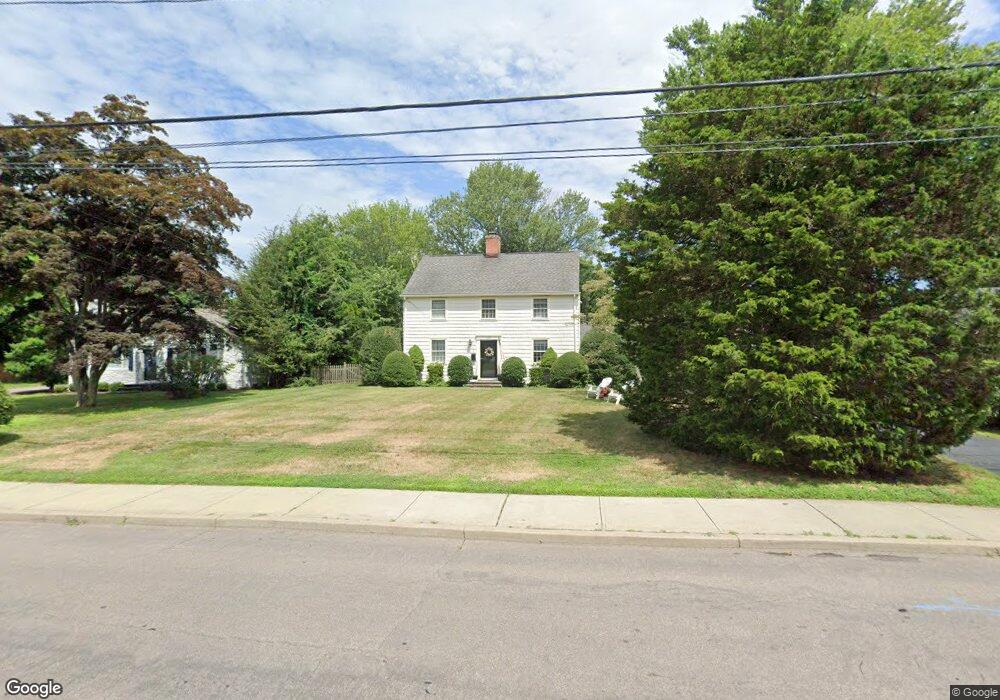 1092 Unquowa Rd, Fairfield, CT 06824 - photo 1