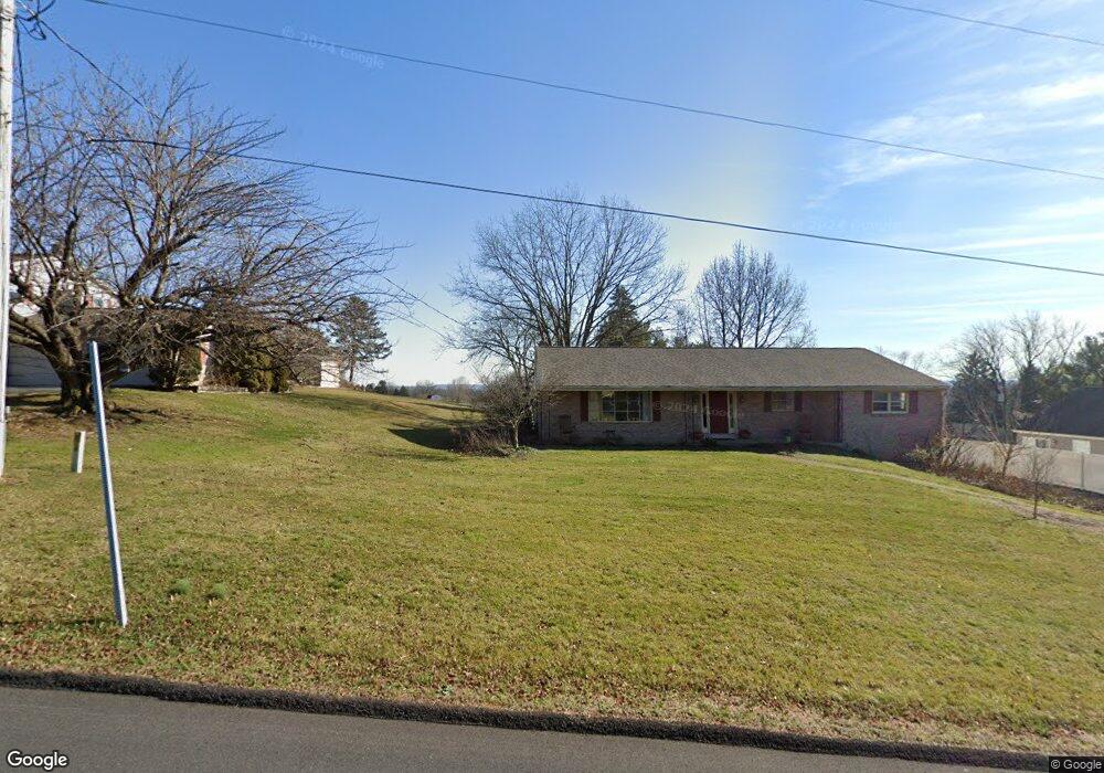 549 N Angle St, Mount Joy, PA 17552 - photo 1