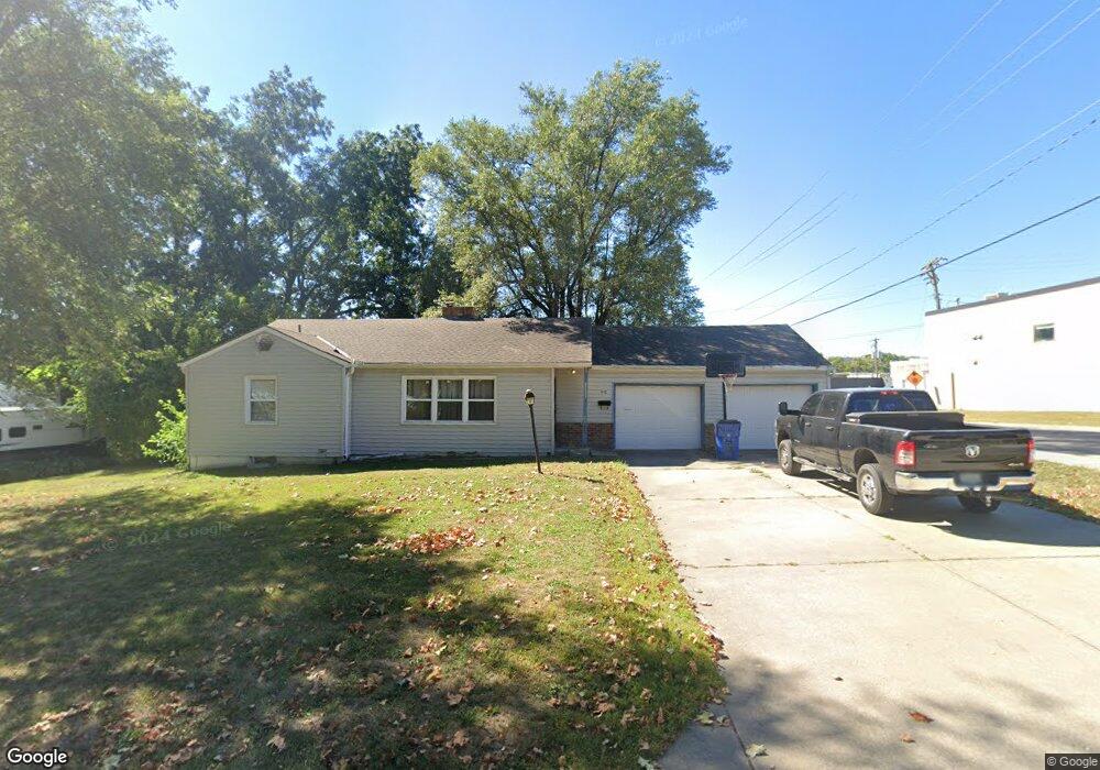 912 NW Zaun Ave, Blue Springs, MO 64015 - photo 1