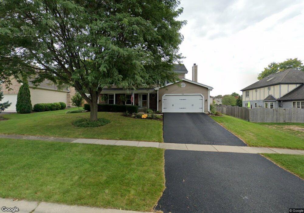 912 Barclay Ct, Batavia, IL 60510 - photo 1