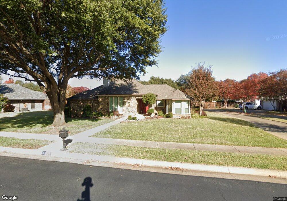 1705 Arthurs Cir, Bedford, TX 76021 - photo 1