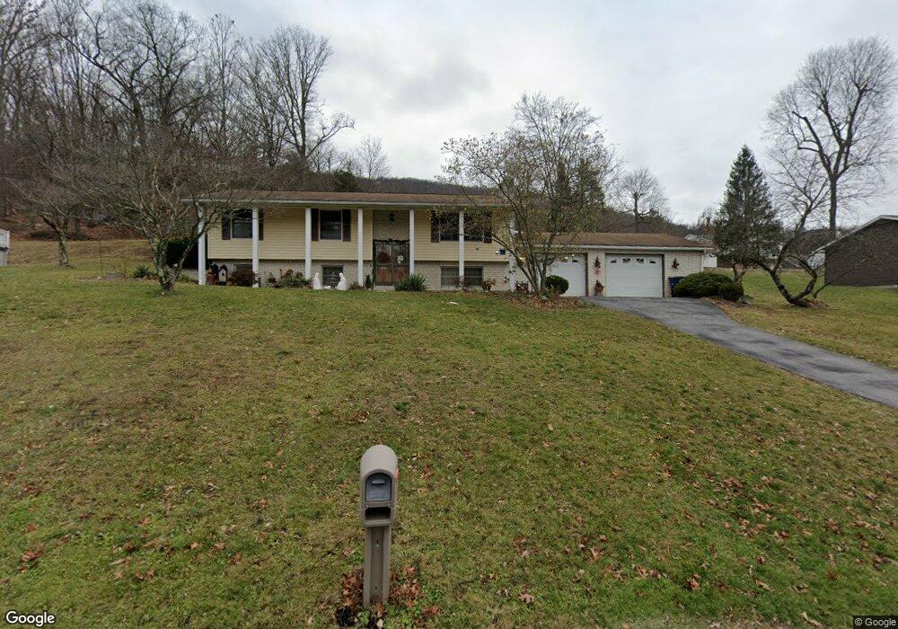 415 Locust Dr, Everett, PA 15537 - photo 1