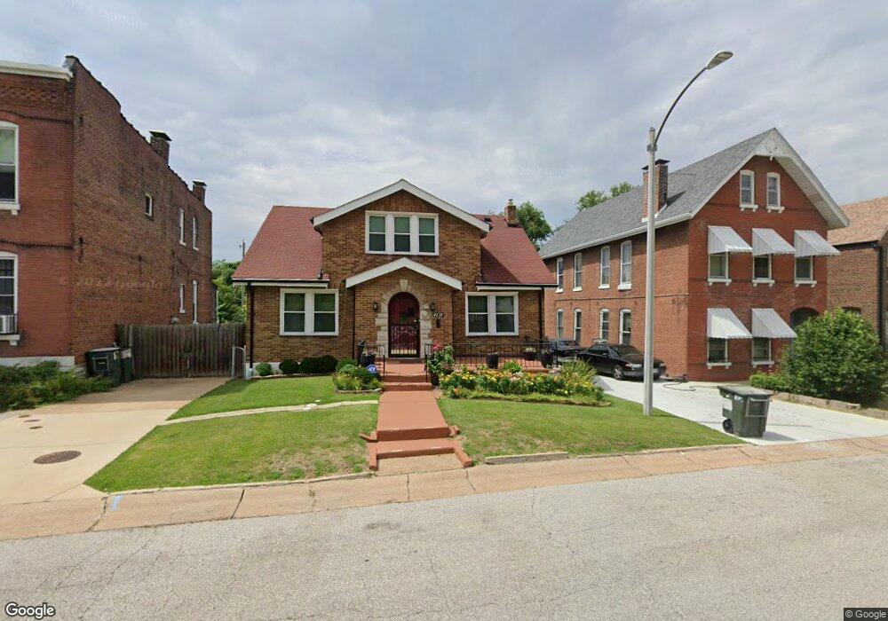 4515 N Newstead Ave, Saint Louis, MO 63115 - photo 1