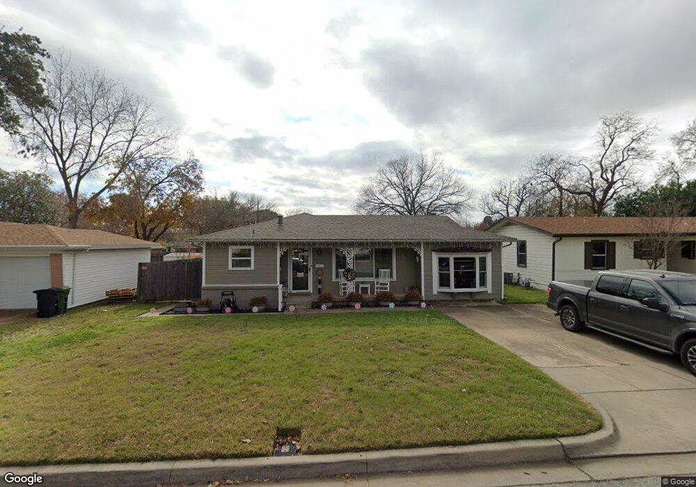 745 Ruth Ln, Hurst, TX 76053 - photo 1