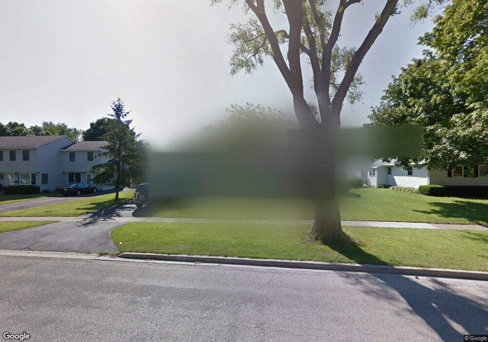 2904 Meadow Dr, Rolling Meadows, IL 60008 - photo 1