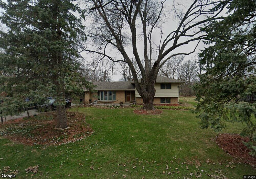 12236 W Belmar Dr, Franklin, WI 53132 - photo 1